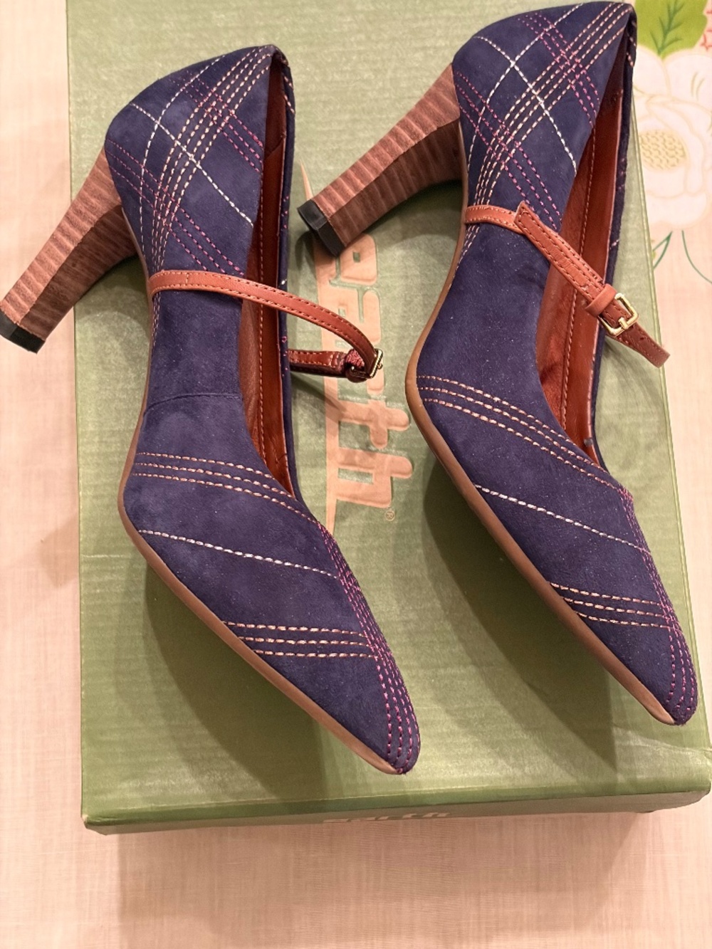Vince Camuto Blue Suede Women’s pumps.